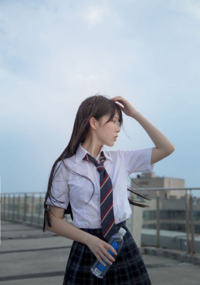 秋霞影院在线播放