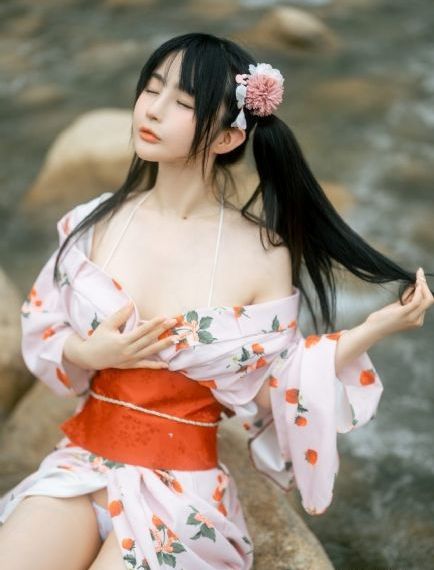 粉色视频在线播放