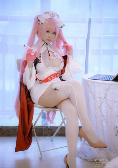 钢铁的魔女
